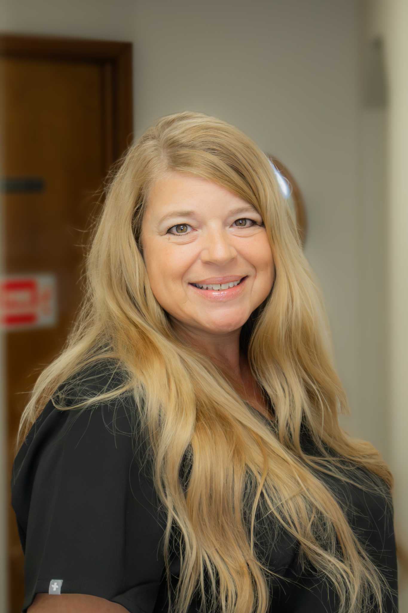 Photo of dental assistant at Kelsey Hester DMD